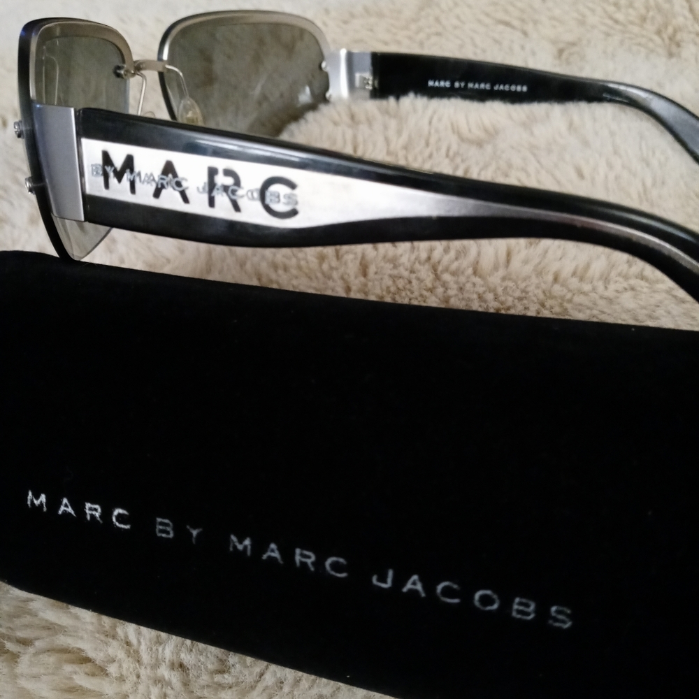 Marc By Marc Jacobs Sunglasses - Picture 4 of 7
